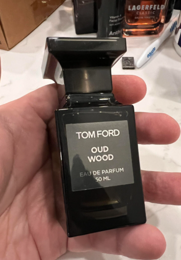 Oud Wood by Tom Ford Long Lasting 20 Hrs Projection