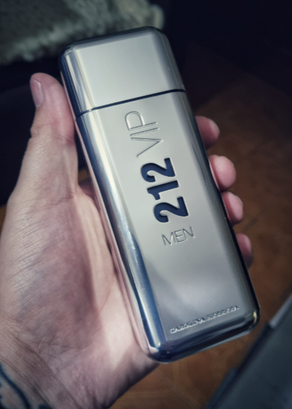 212 Men Nyc By Carolina Herrera For Men EDT Long lasting